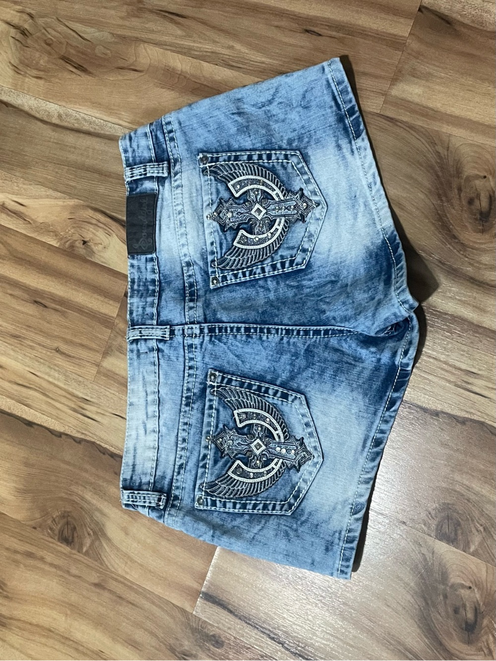 Soundgirl Women's Embroidered Cross Denim Jean Shorts Size 15 Y2K